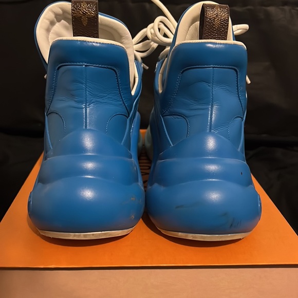 Authentic Limited Edition Louis Vuitton Archlight Escale Sneaker - Picture 5 of 10